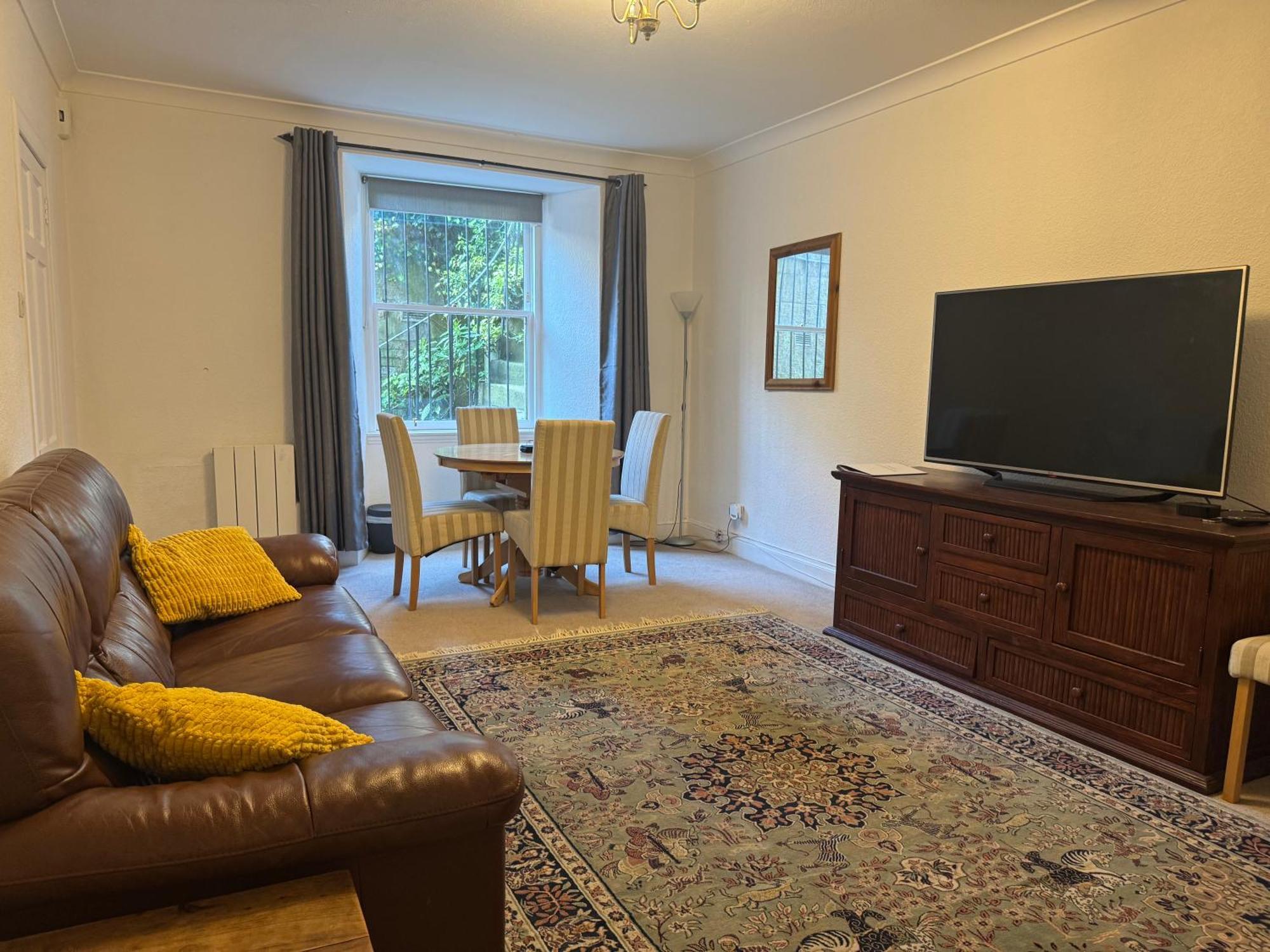Apartment In Excellent City Centre Location — Photos 1